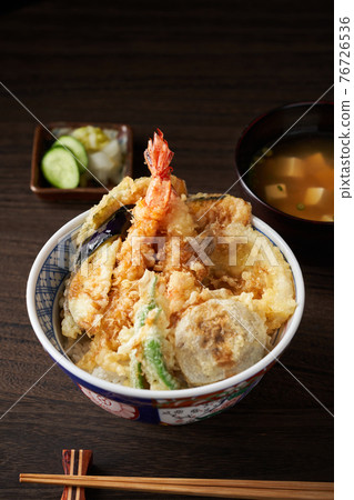Bowl of rice and fried fish Bowl of rice and fried fish 76726536