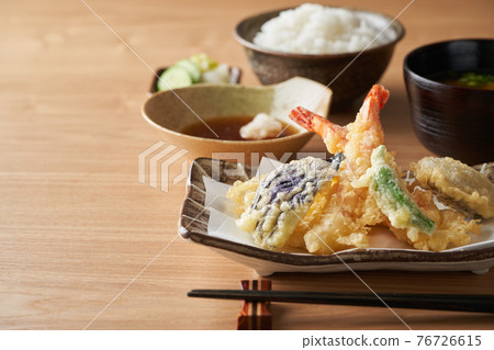 Tempura set meal 76726615