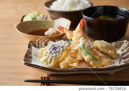 Tempura set meal 76726616