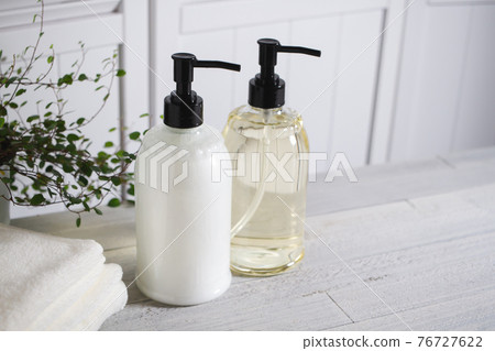 Shampoo bottle hair care image material Shampoo bottle hair care image material 76727622