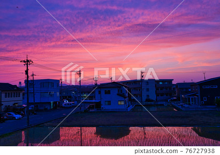 Evening landscape 76727938