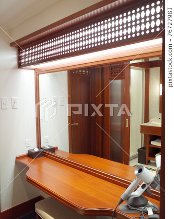 Mirror stand_Premier Hotel Mojiko Mirror stand_Premier Hotel Mojiko 76727981