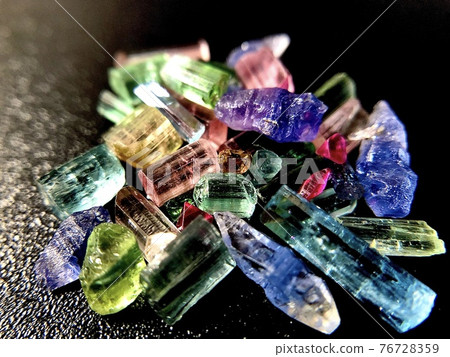 Gem crystals 76728359