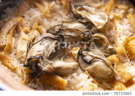Oyster cooked rice 76733665