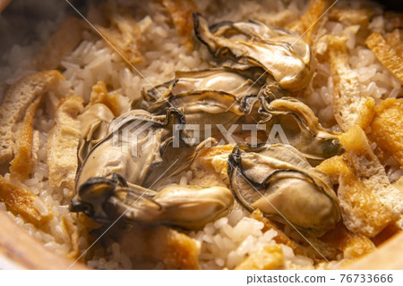 Oyster cooked rice 76733666