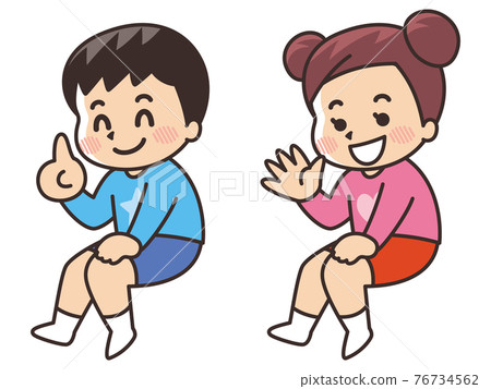 坐著的兒童男孩女孩小學生 76734562