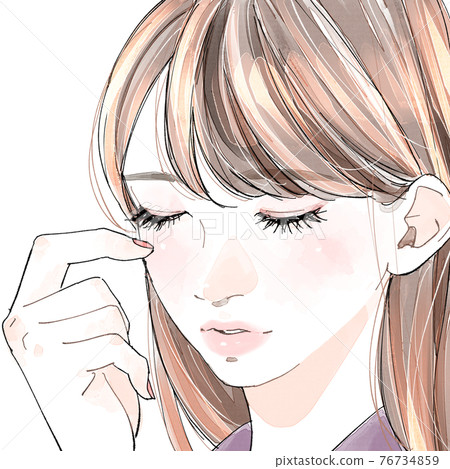 Woman with long eyelashes Woman with long eyelashes 76734859