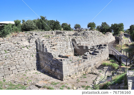 Ruins of house in Troy city, Turkey 76736160