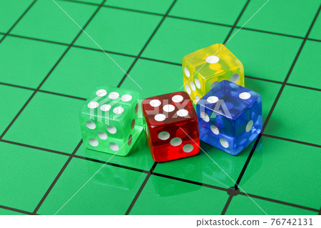 Dice, squares, squares, games, entertainment, numbers, gambling, gambling, casinos, Othello, board Dice, squares, squares, games, entertainment, numbers, gambling, gambling, casinos, Othello, board 76742131