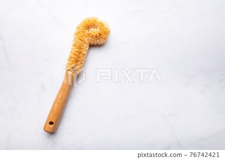 Eco friendly plant based cleaning brush 76742421