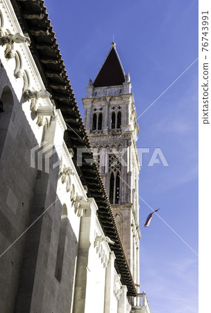 The Cathedral of St. Lawrence in historic city of Trogir, Dalmatia, Croatia 76743991