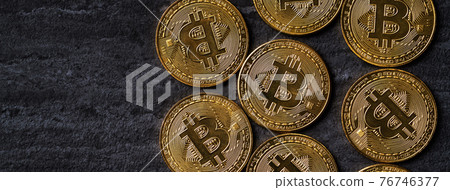 Bitcoin virtual currency cryptocurrency currency top view Bitcoin cryptocurrency ビットコイン Bitcoin virtual currency cryptocurrency currency top view Bitcoin cryptocurrency ビットコイン 76746377