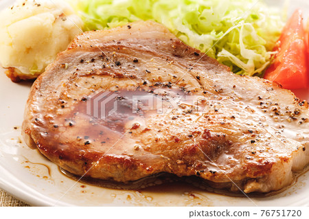 豬肉牛排 76751720