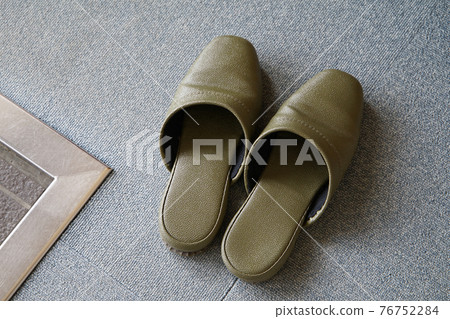 拖鞋 76752284