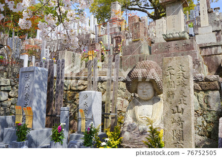 Gokoshiyui Amida Buddha, Konkai Komyoji Temple, Sakyo Ward, Kyoto City, Kyoto Prefecture, Japan 76752505