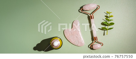 Jade face rollers and Gua sha stones Jade face rollers and Gua sha stones 76757550
