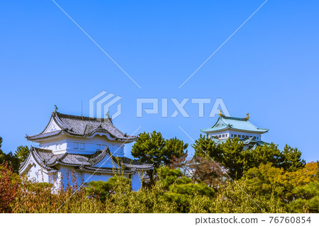 愛知縣名古屋市清晨名古屋城的秋景 愛知縣名古屋市清晨名古屋城的秋景 76760854