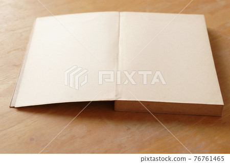 一本舊書 一本舊書 76761465
