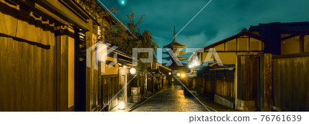 Yasaka Tower after the rain in the dusk Yasaka Tower after the rain in the dusk 76761639