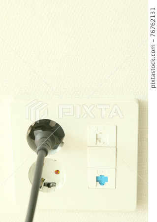 插入電源線的插座(韓國,220v) 插入電源線的插座(韓國,220v) 76762131