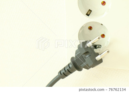 電源線和牆上插座(韓國 220v) 電源線和牆上插座(韓國 220v) 76762134