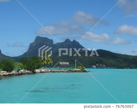 Mount Otemanu seen from Bora Bora Airport 76763007
