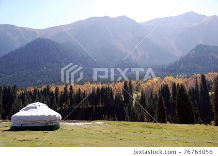 游牧帳篷 Ger / Yurt / Pao / Boswi 游牧帳篷 Ger / Yurt / Pao / Boswi 76763056