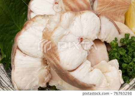 Fuka no Yubiki 76763298