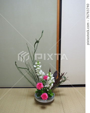 Ikebana works Ikebana works 76763740