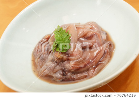 鹽漬魷魚的鹹味香料 76764219