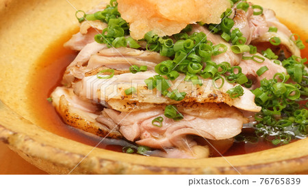 Tataki chicken thighs cooked at low temperature Tataki chicken thighs cooked at low temperature 76765839