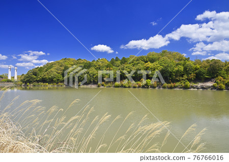 Uwanabe Kofun (Nara City, Nara Prefecture) 76766016