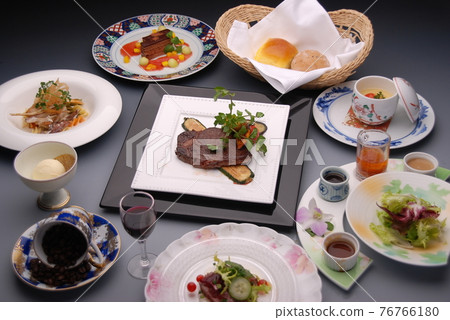 Western food full course Western food full course 76766180