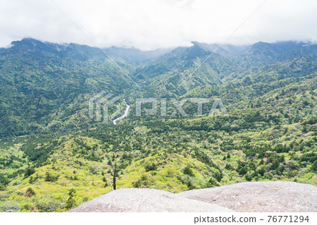 屋久島的鼓岩 屋久島的鼓岩 76771294