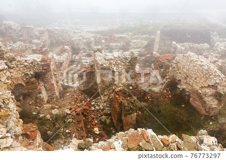 Ruins of dwelling houses on mountain slope in Sagalassos, Turkey Ruins of dwelling houses on mountain slope in Sagalassos, Turkey 76773297