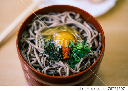 出雲名店的三段蕎麥麵(第一階段) 出雲名店的三段蕎麥麵(第一階段) 76774507