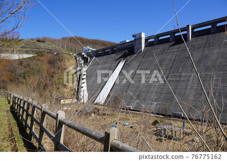 2021 年春季朝里大壩 2021 年春季朝里大壩 76775162