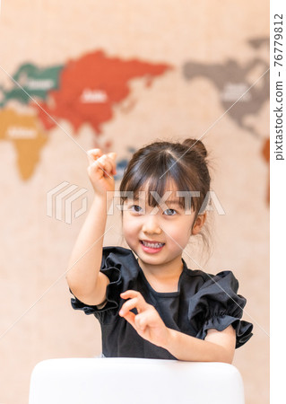 兒童生活方式未來教育 76779812