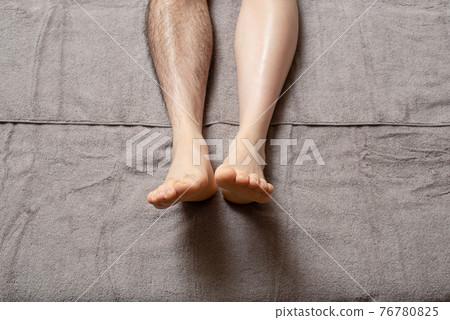 男士腿部脫毛前後圖像單腿 76780825