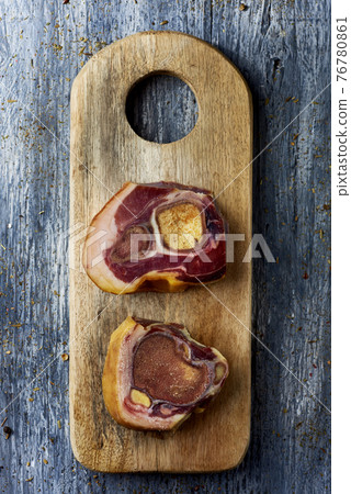 codillo de jamon, spanish ham hock 76780861