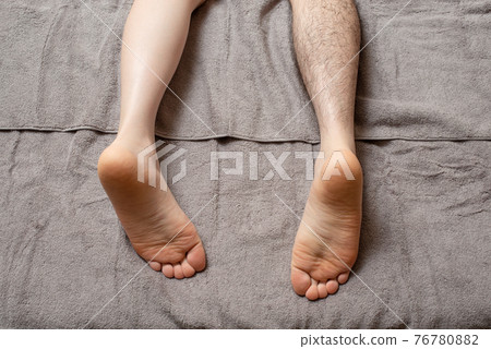 男士腿部脫毛前後圖像單腿 76780882