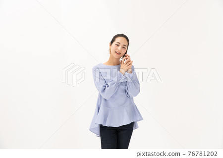 Female middle to call Female middle to call 76781202