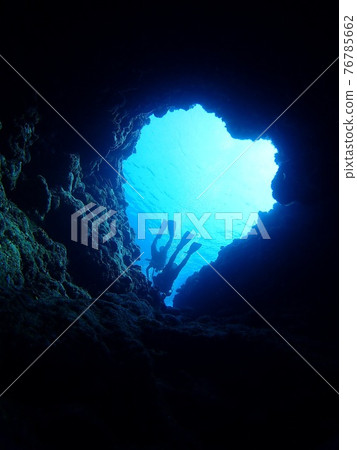 Okinawa Coral Reef Sea Heart Cave Scuba 76785662