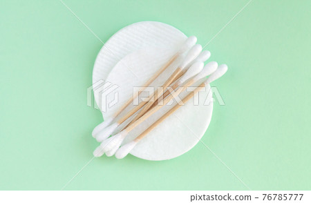 Bamboo eco cotton swabs and cotton pads for personal hygiene 76785777