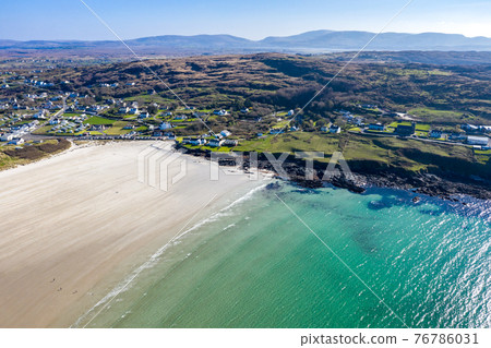 Aerial view of Portnoo in County Donegal, Ireland. 76786031