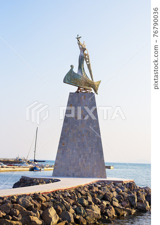 Bulgaria - streets and coasts are non-seas. Summer, sun, sea 76790036