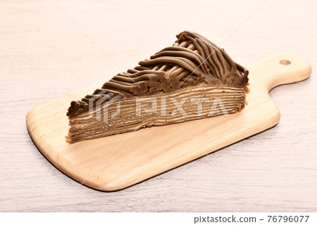 Hojicha mille crepes cake 76796077