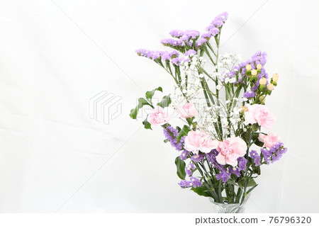 Bouquet in a vase Bouquet in a vase 76796320