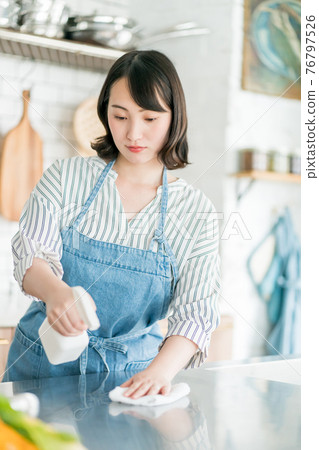 無罪的家庭主婦 76797526