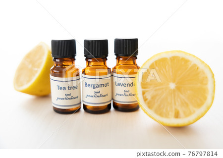 Bottle of aroma oil Fruit (orange and lemon) Bottle of aroma oil Fruit (orange and lemon) 76797814